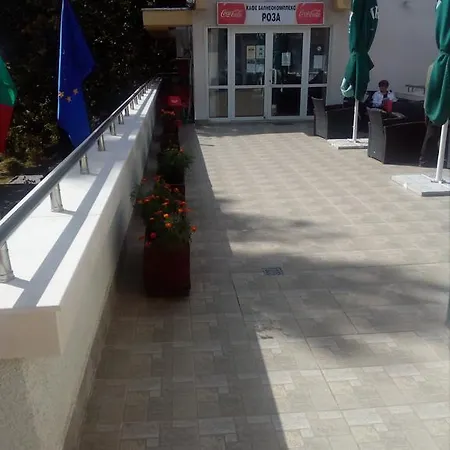 балнеохотел роза