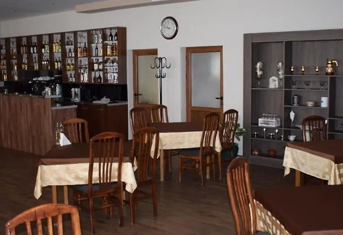 Хотел балнеохотел роза Стрелча