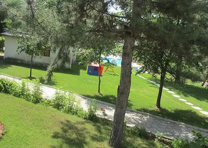 Хотел балнеохотел роза